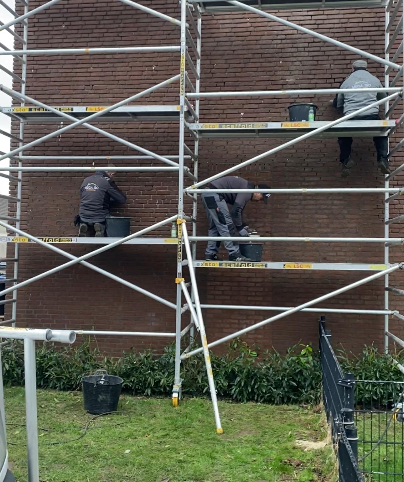 WhatsApp Image 2025 01 21 at 11.51.18 1 Mega Verduurzaam is-gevel-impregneren-nodig-voor-oudere-huizen # Dakisolatie en subsidie
