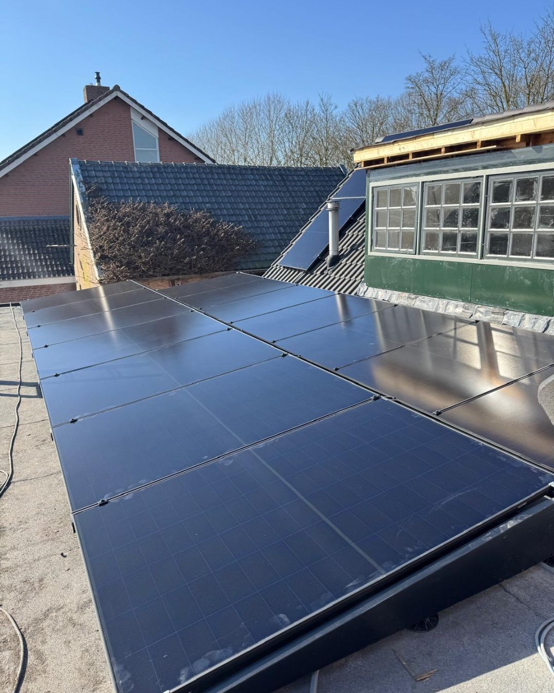 Blue And White Modern Solar Energy Company Instagram Post Mega Verduurzaam Is een thuisbatterij rendabel met zonnepanelen in 2025? (Checklist) # Dakisolatie en subsidie