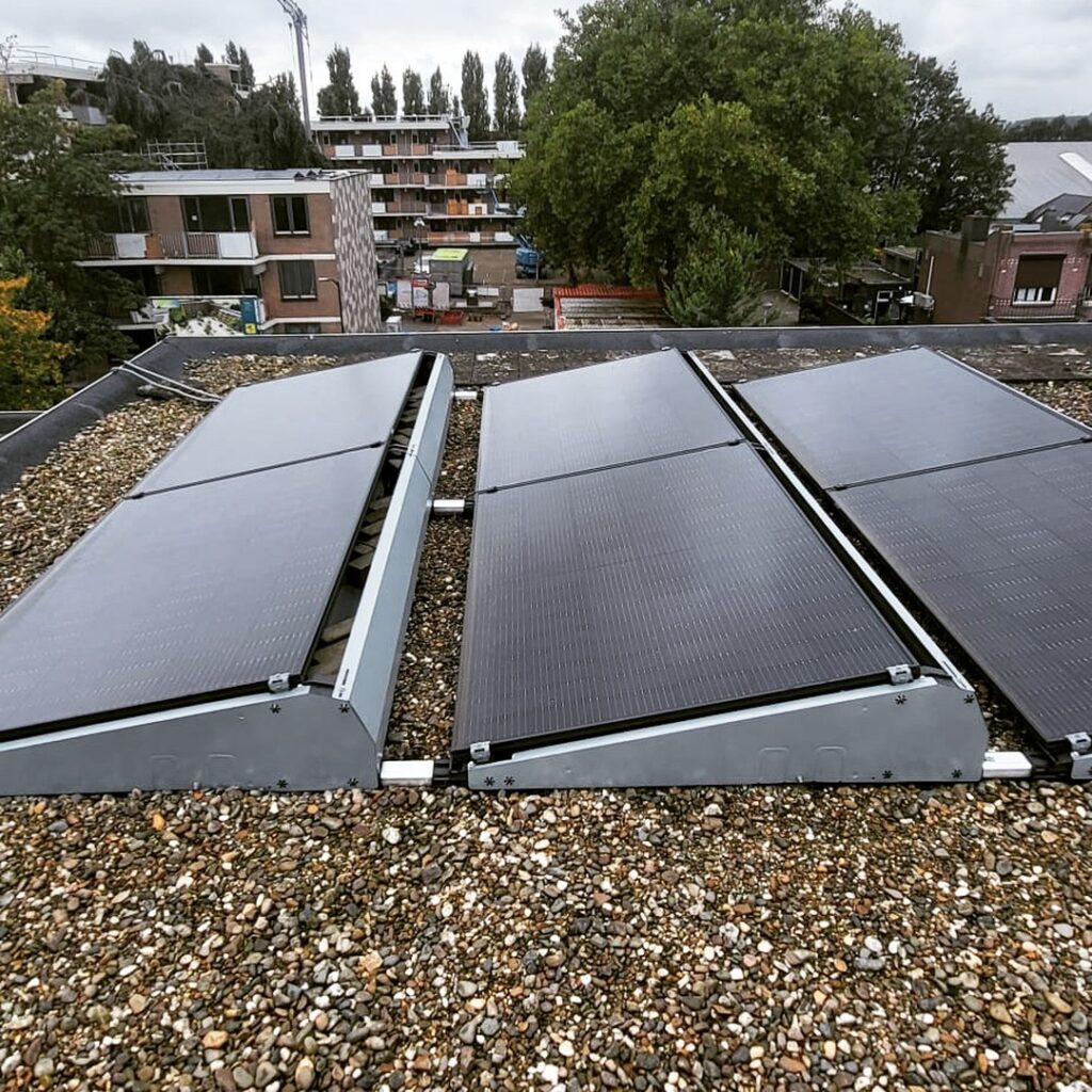 Instagram post from megaverduurzaam. This post is in position 19.